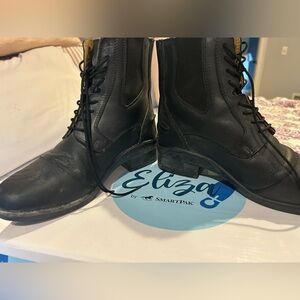 Black Leather women riding  Boots